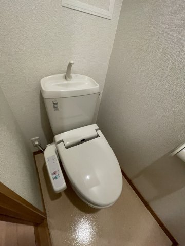 トイレ　トイレもきれいです