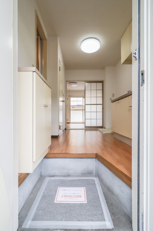 玄関　図面と現状に相違がある場合には現状を優先