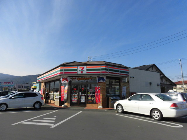 コンビニ　セブンイレブン 更埴市民体育館前店（コンビニ）まで411m