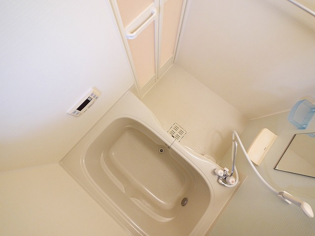 バス・シャワールーム　お風呂です