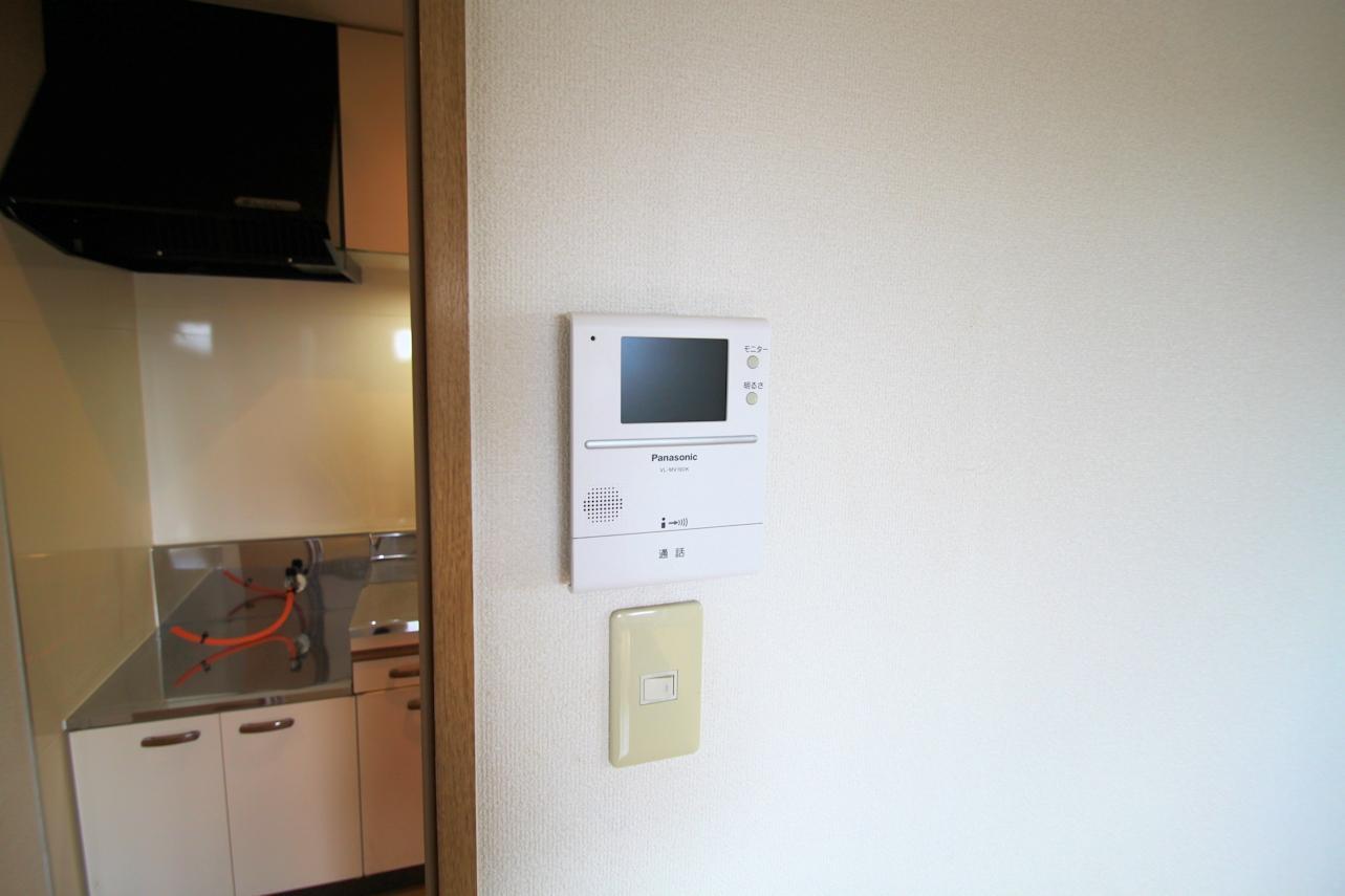 セキュリティ　モニター付インターホンです