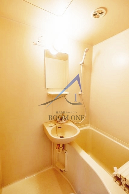 バス・シャワールーム　お風呂です。