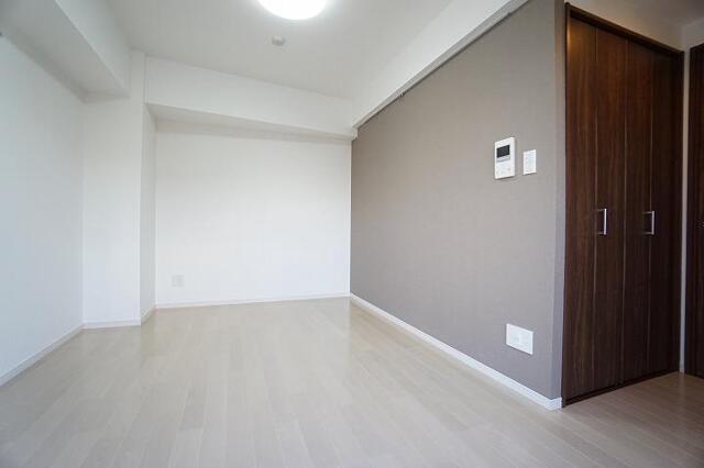 居室・リビング　玄関