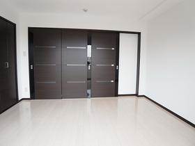 居室・リビング　オリエンタルコート千葉中央IIのリビング