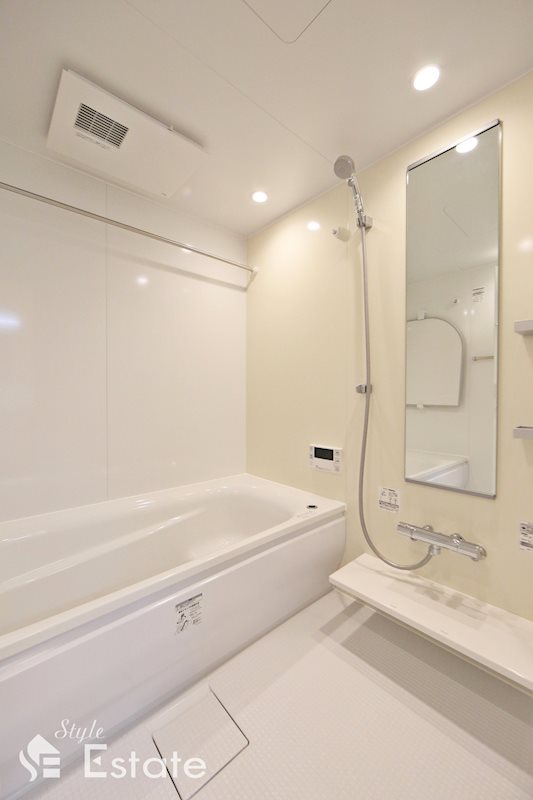 バス・シャワールーム　バスルーム