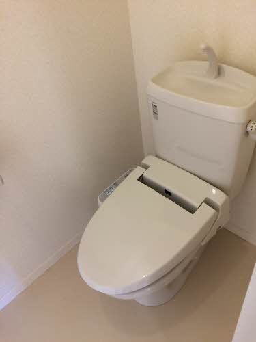 トイレ　保温洗浄機能付き♪
