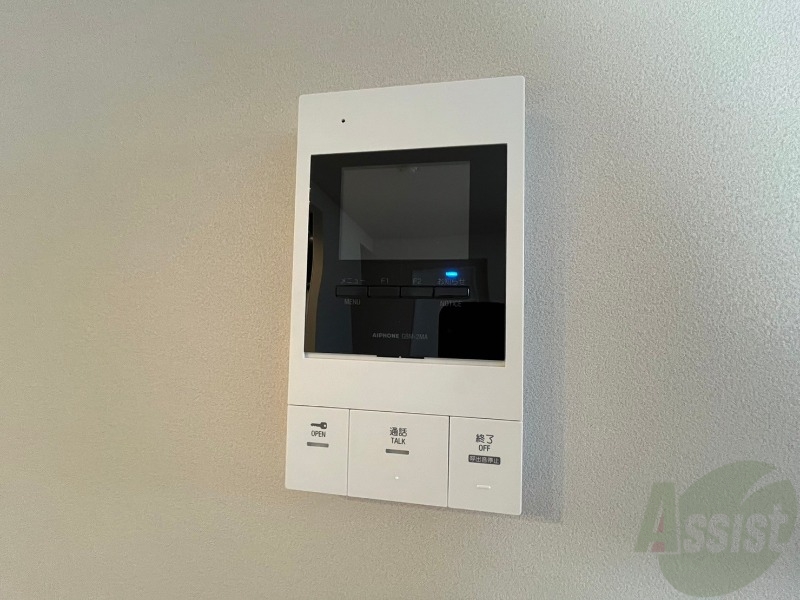 セキュリティ　ＴＶモニター付インターホンです。来客者の顔が見えるので安心！