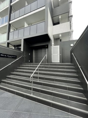 エントランス　管理の行き届いたエントランスです♪