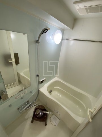バス・シャワールーム　クロスレジデンス大阪新町　浴室