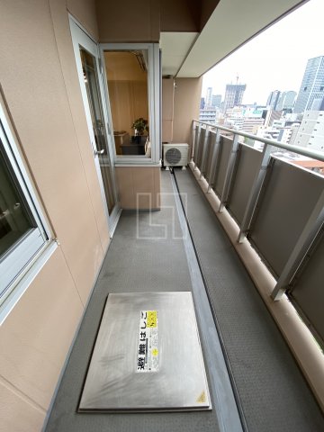 バルコニー　クロスレジデンス大阪新町　バルコニー