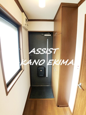 玄関　同仕様別号室：参考写真
