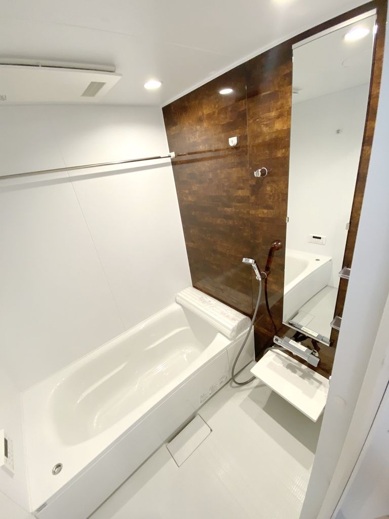 バス・シャワールーム　バス