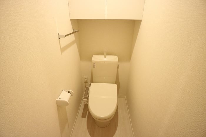 トイレ　温水洗浄暖房便座