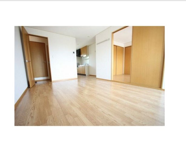 その他部屋・スペース　明るい色調の室内です　※参考写真です