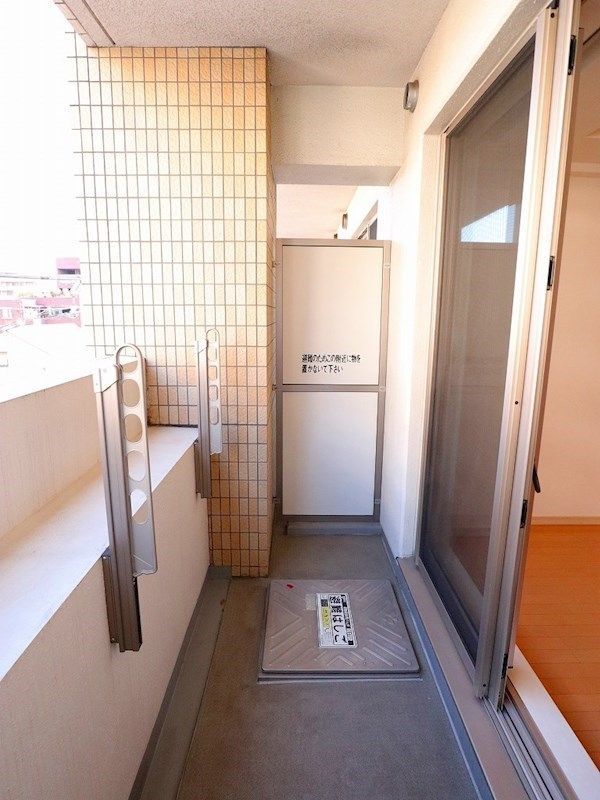 バルコニー　※同仕様写真