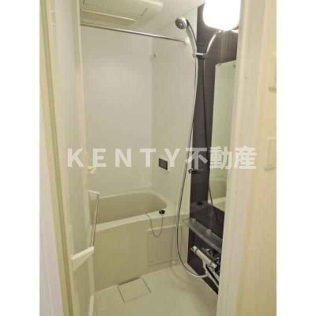 バス・シャワールーム　ゆったり過ごせるお風呂です