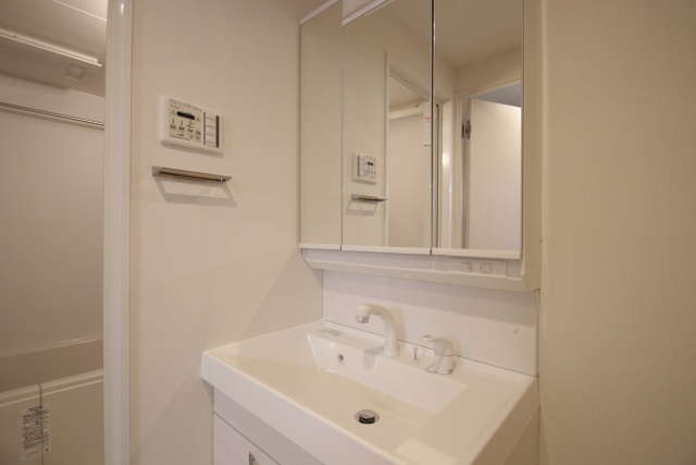 洗面設備　※別室の参考写真の為、現況優先です。