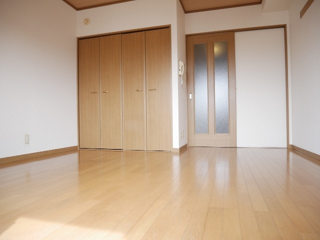 居室・リビング　反転タイプ