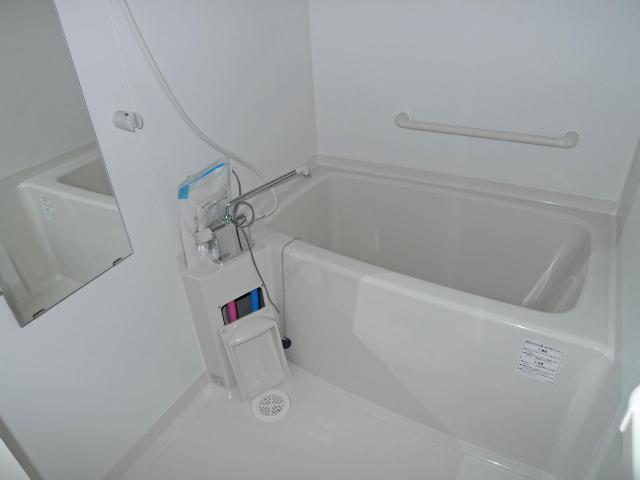 バス・シャワールーム　※同タイプ部屋の写真です。