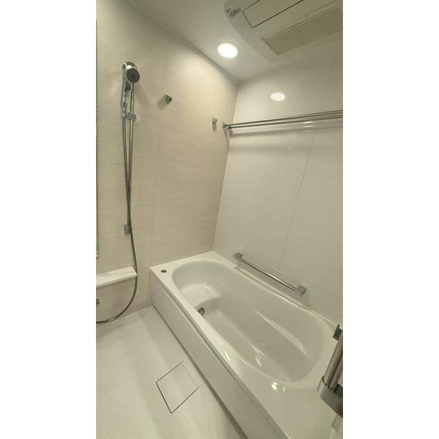 バス・シャワールーム　※別部屋の参考写真です。