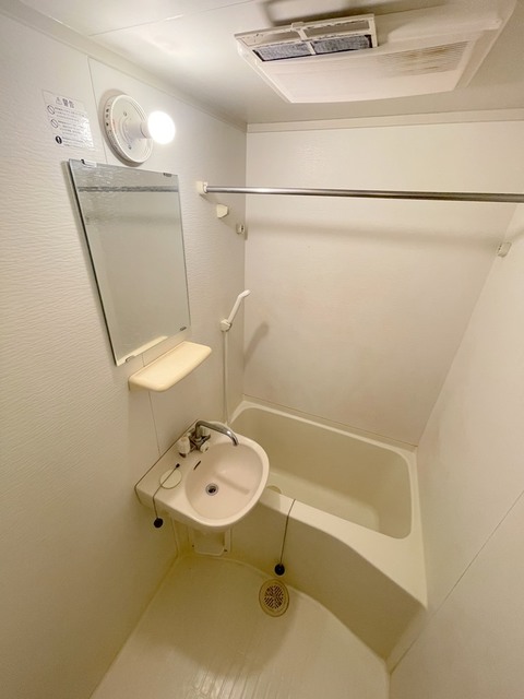 バス・シャワールーム　同仕様写真