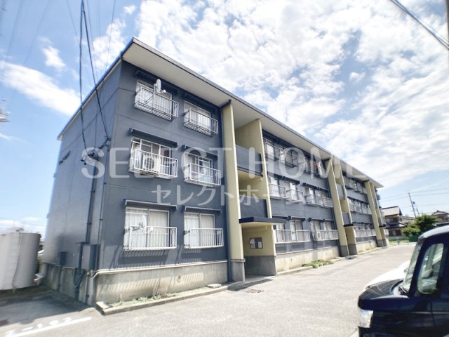 建物外観　落ち着いた雰囲気の外観です