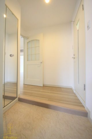 玄関　ヴェスタ堀江