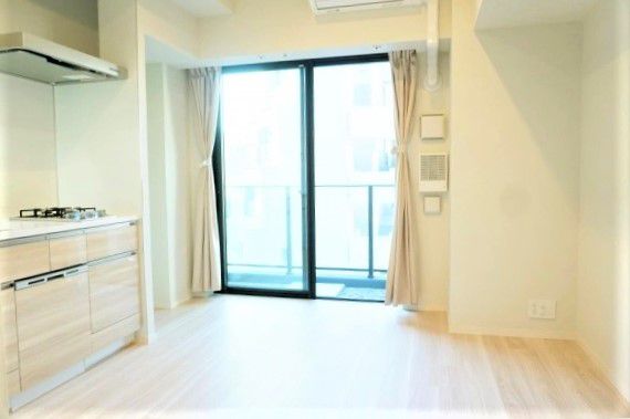 居室・リビング　こちらのリビングで趣味の時間をお楽しみください