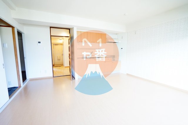 居室・リビング　うれしい12帖のお部屋です　※参考写真です