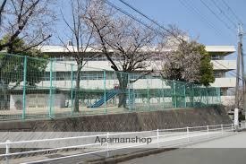 小学校　吹田市立東山田小学校（小学校）まで783m