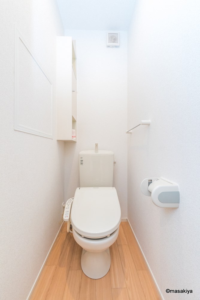 トイレ　トイレ　ウォシュレット付き