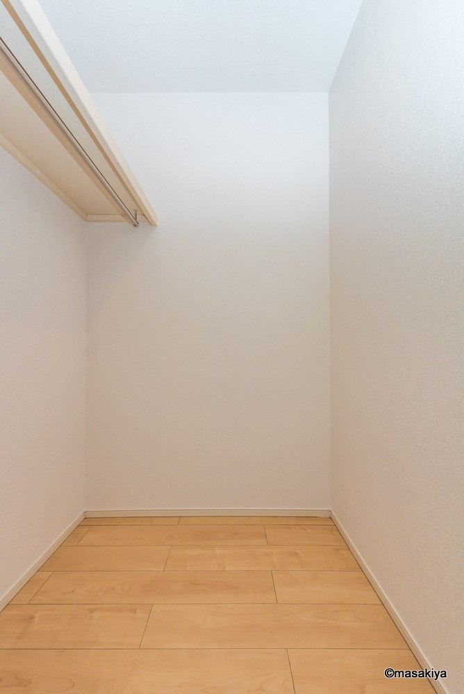 収納　ウォークインクローゼット