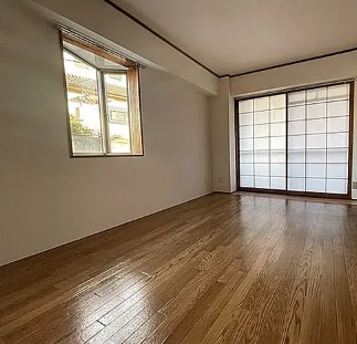 その他部屋・スペース　2面採光の室内