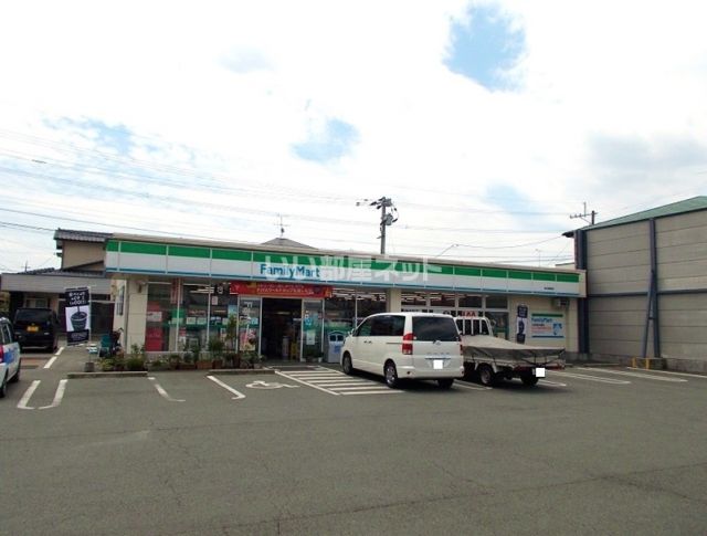 コンビニ　ファミリーマート　永江団地店（コンビニ）まで442m