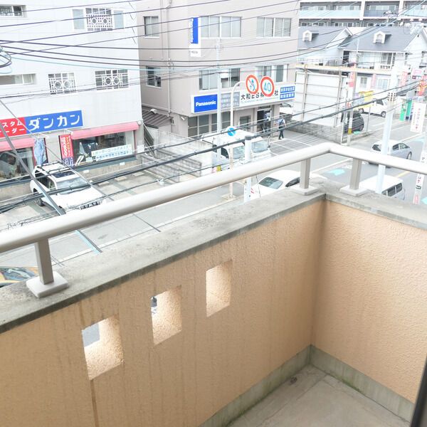 バルコニー