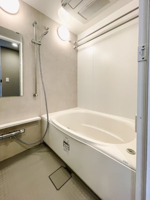 バス・シャワールーム　※写真は同タイプ住戸です。