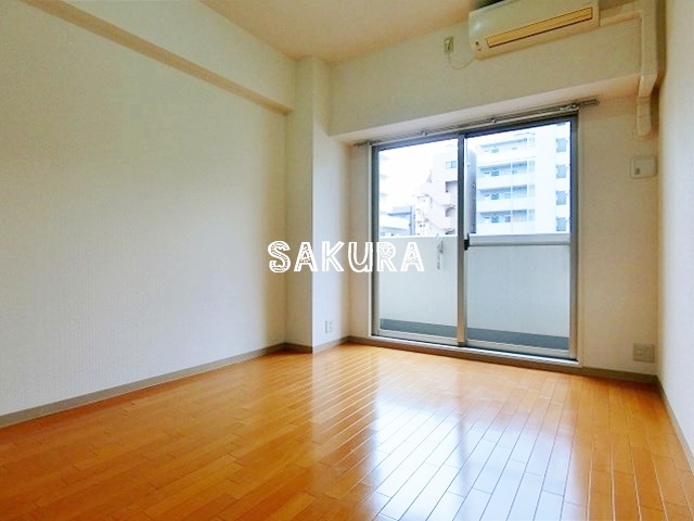 居室・リビング　開放感のあるゆったりとしたお部屋です♪