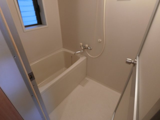 バス・シャワールーム　他のお部屋の参考写真となります。