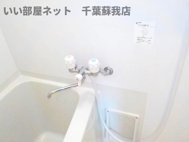 バス・シャワールーム　ゆったり過ごせるお風呂です