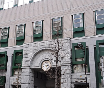 小学校　中央区立日本橋小学校（小学校）まで502m