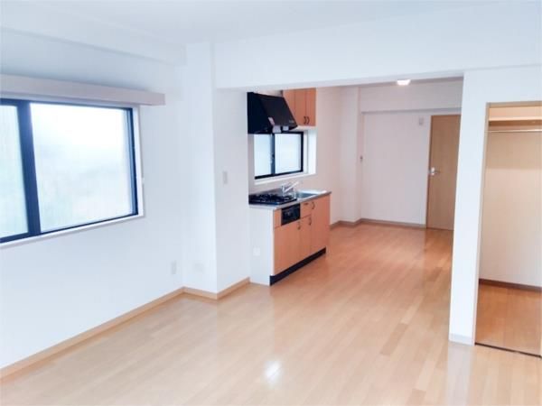 居室・リビング　※別部屋参考写真