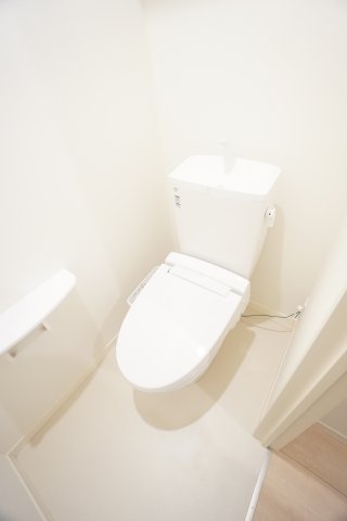 トイレ　※同物件・同タイプの写真です。