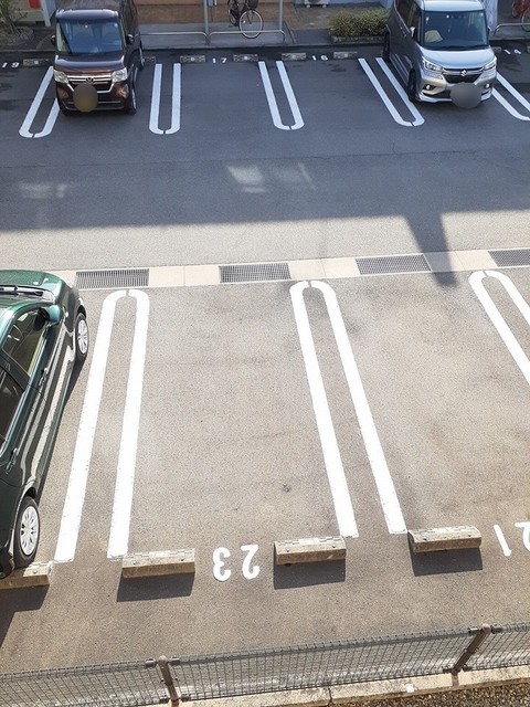 駐車場　駐車場