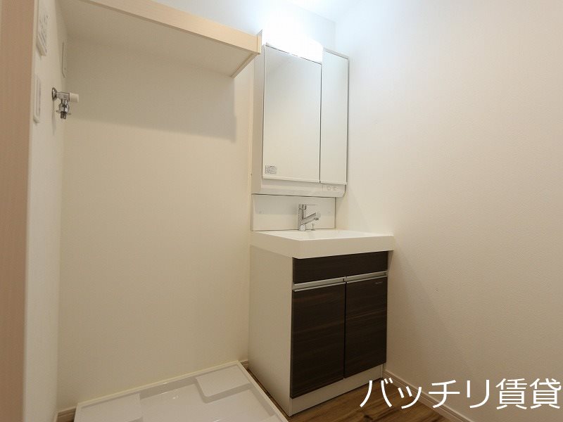 洗面設備　同シリーズの類似になります。現況を優先致します。