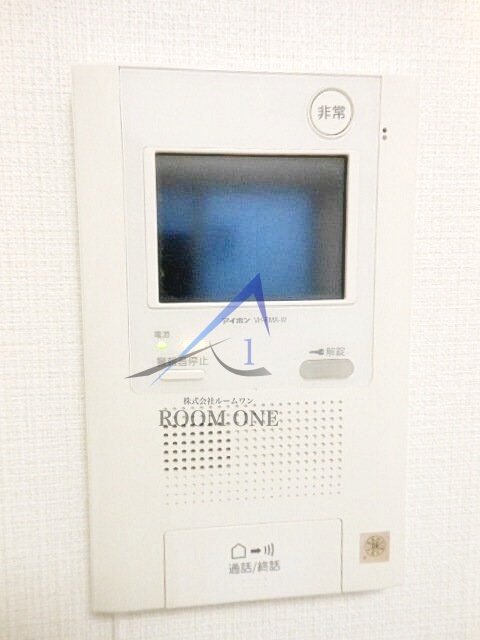セキュリティ　モニター付きインターホンです。