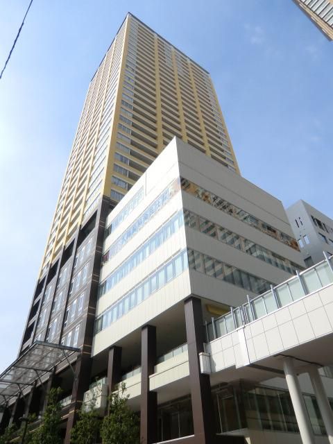 建物外観　駅直結タワーマンション