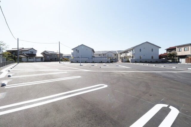 駐車場　駐車場