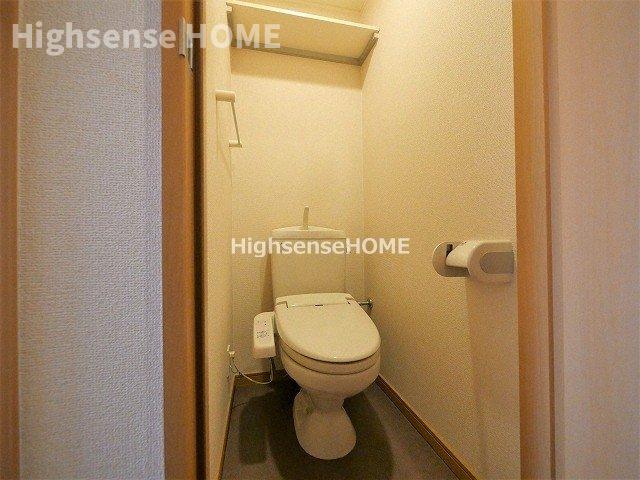 トイレ　清潔感のあるトイレです