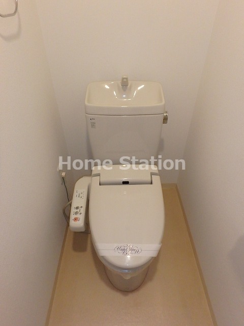 地下鉄中央線 弁天町駅 徒歩6分 10階建 築20年のトイレ写真