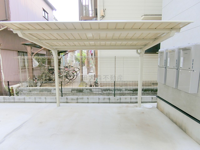 その他共有部分　屋根付きの駐輪場